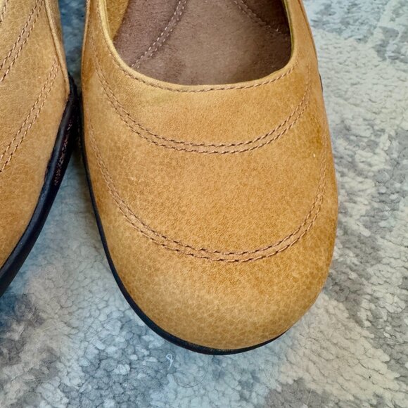 NWOT Aerosoles Tornado Tan Suede Wedge Mary Janes - Picture 9 of 15